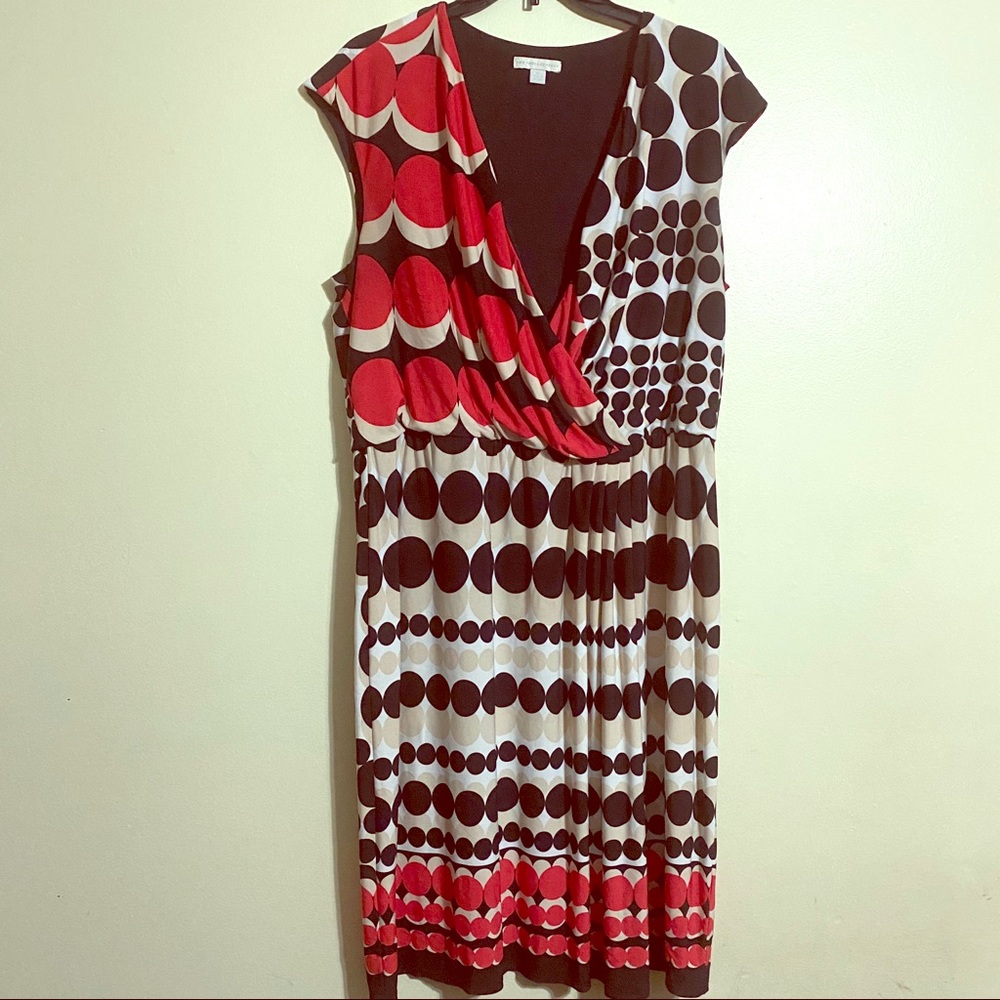 Sleeveless dress